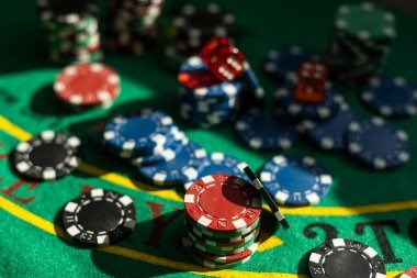 tajabandot mobile app interface showing slots, live casino, and sportsbook on Android phone